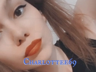 Charlottee69