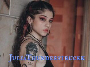 JuliaThunderstruckk