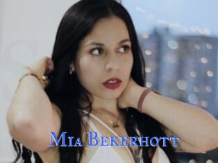 Mia_Bekerhott