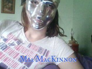 Mia_MacKinnon