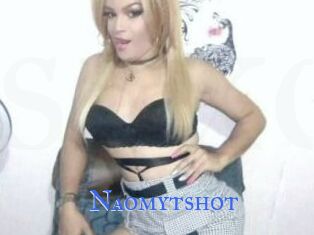 Naomytshot