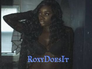 RoxyDoesIt